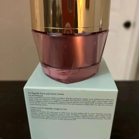 Ester Lauder Resilience Multi Effect Night - Picture 3 of 3